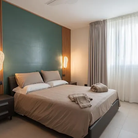 Capital Apartment *
