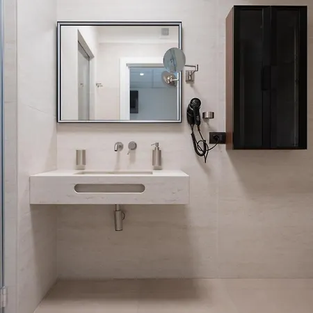 Capital Apartment