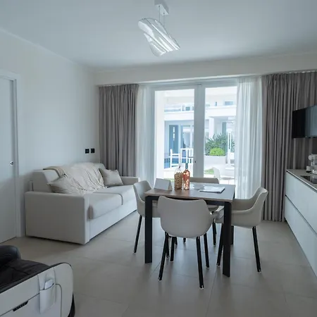 Apartament Capital *